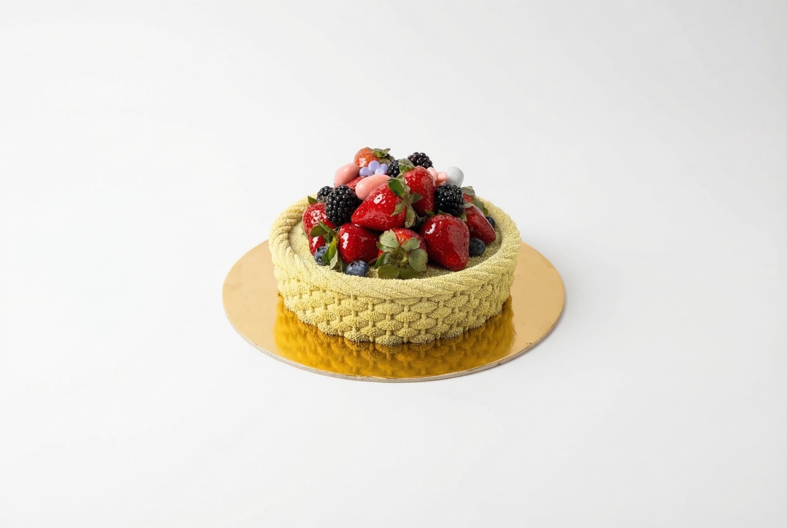 Fresh Berry Cream Cake — Delicate white vanilla sponge layered with fresh mixed berries and smooth vanilla cream, crafted into a refined 6-inch cake.